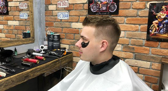 Мужская стрижка в барбершопе Garage на Октябрьской