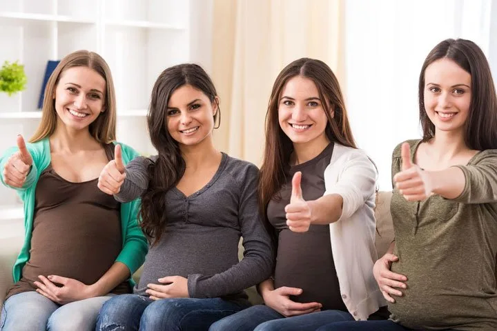 Занятие в школе для будущих родителей