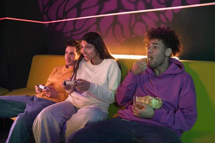 Console room: игра в PS5 и 2 крафтовых коктейля