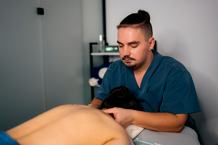 Сеанс массажа на выбор в Wellness Format