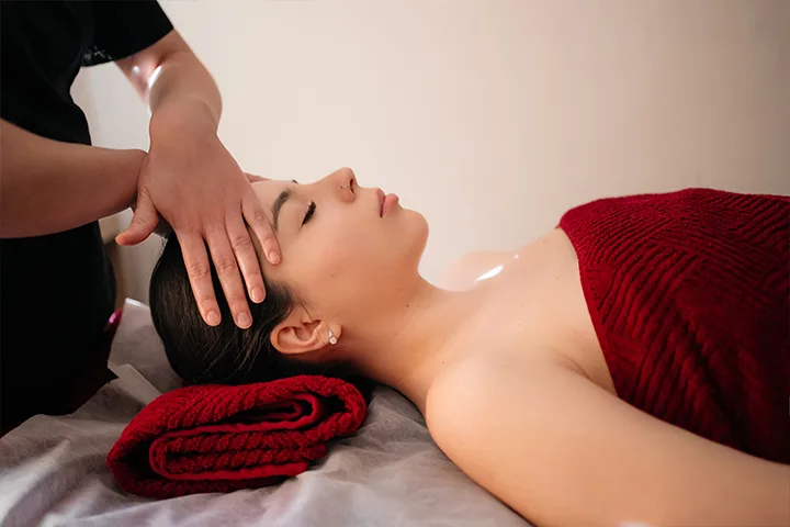 Массаж лица в Elegance Spa&Beauty