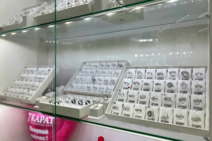 Ювелирные украшения в салонах «7 КАРАТ» в Гродно