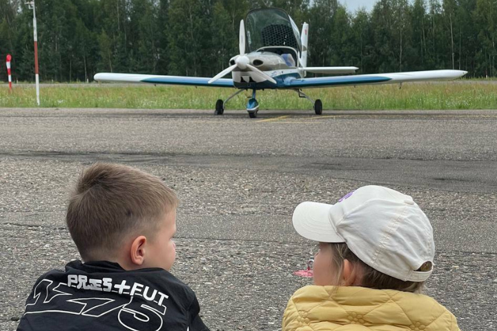 Детский обзорный полет на самолете