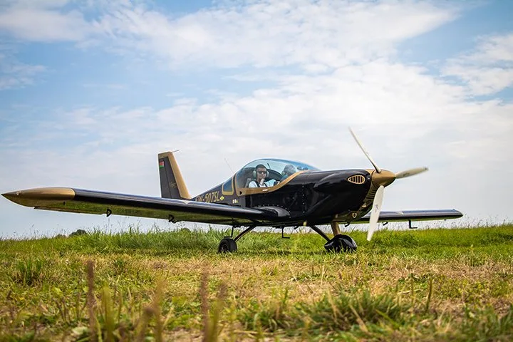Вводный урок полета на спортивном самолете Viper