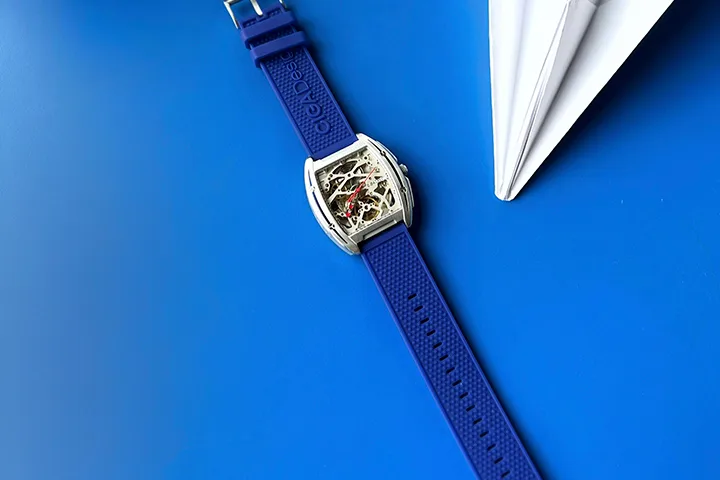 Часы в подарок: сертификат на сумму в магазин Tempus