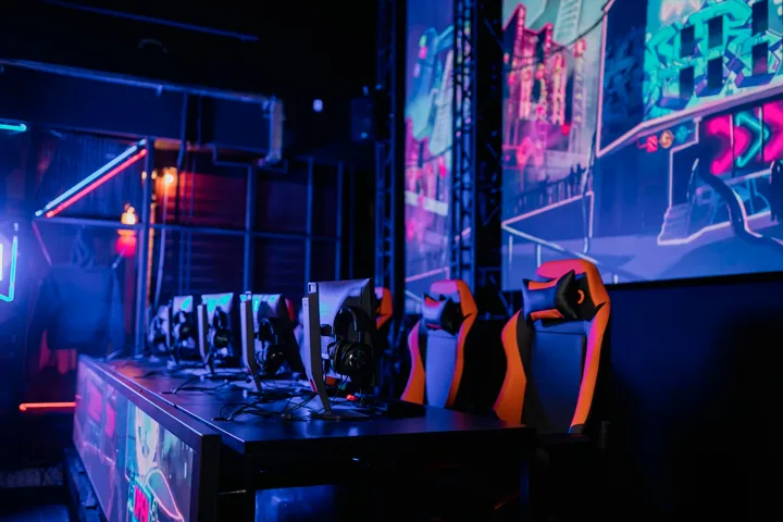 Вечер в кино с напитками и кальяном для двоих в Meta Arena