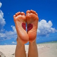 Ферментативный педикюр и комбинированный маникюр с гель-лаком в 4 руки Ферментативный педикюр и комбинированный маникюр с гель-лаком в 4 руки