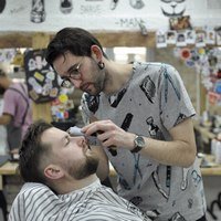 Современная мужская стрижка в барбершопе «Тайга» Современная мужская стрижка в барбершопе «Тайга»