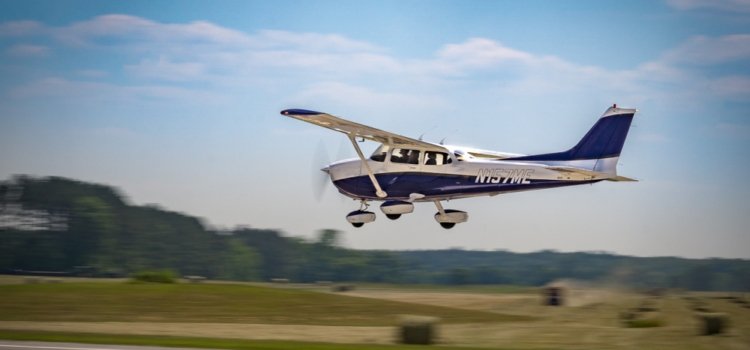 Полет над Минском на самолете Cessna 172 Полет над Минском на самолете Cessna 172