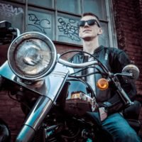 Эффектная фотосессия с мотоциклом Эффектная фотосессия с мотоциклом