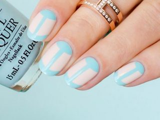Комбинированный маникюр с гель-лаком Комбинированный маникюр с гель-лаком