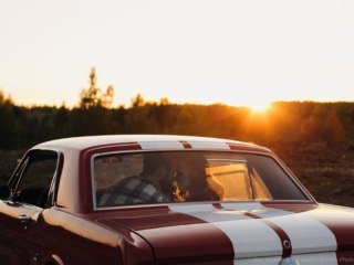 Фотосессия Love Story с ретро автомобилем в Минске Фотосессия Love Story с ретро автомобилем в Минске