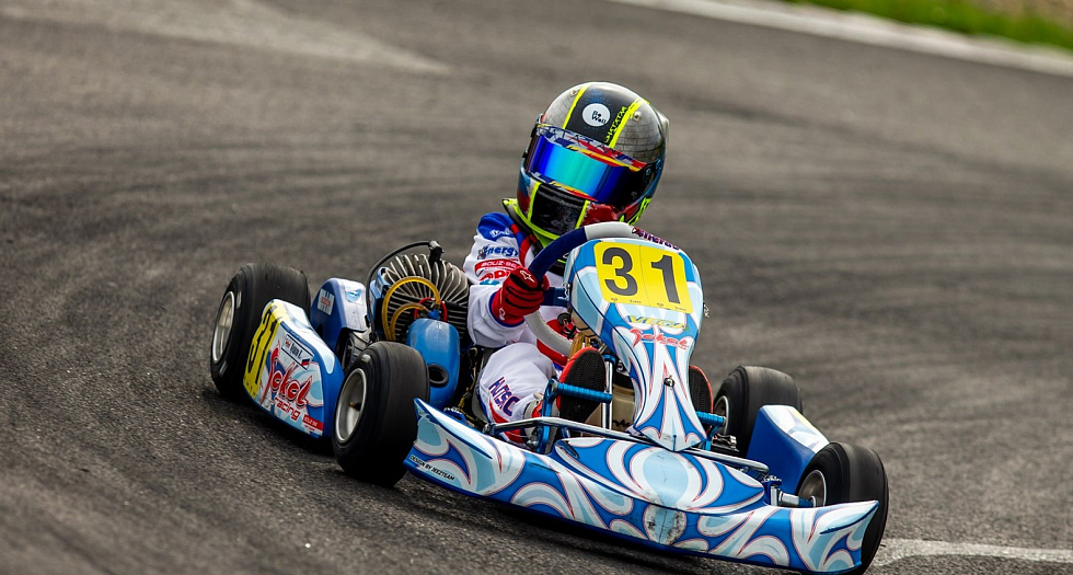 Обучение в школе картинга для детей и взрослых